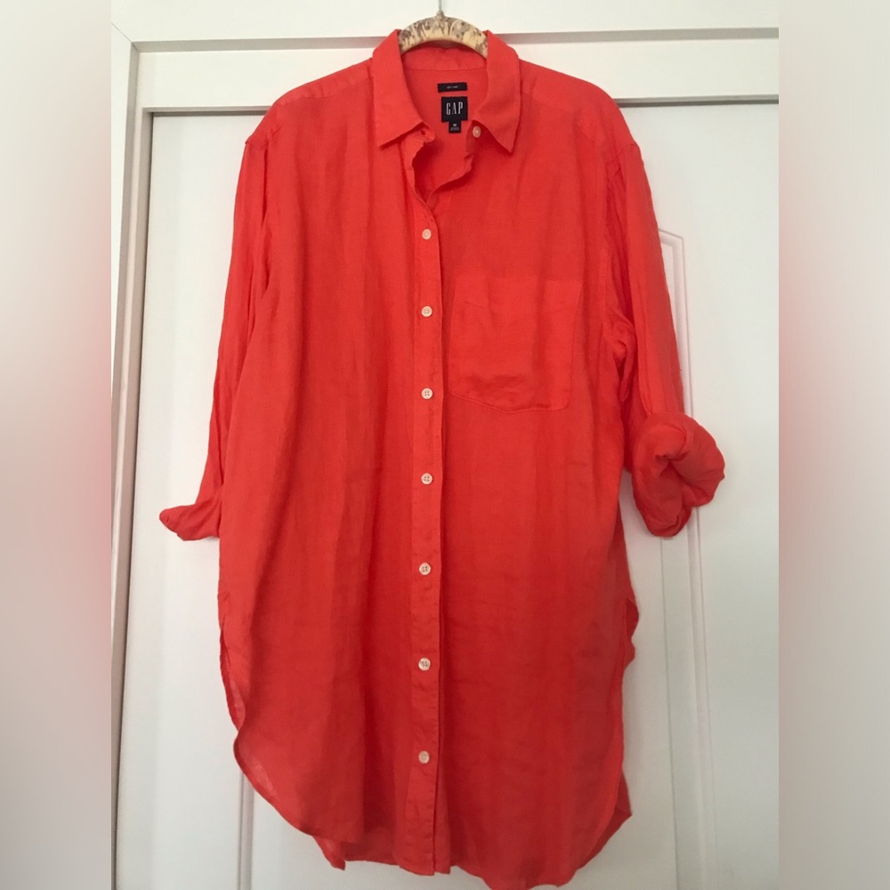 GAP Women's Orange Button Down Shirt
